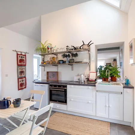 Holiday home Shore Cottage, Errislannan Clifden