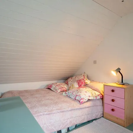 Shore Cottage, Errislannan Holiday home